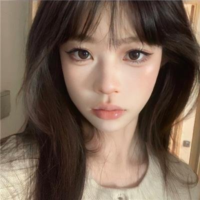 俏佣与我