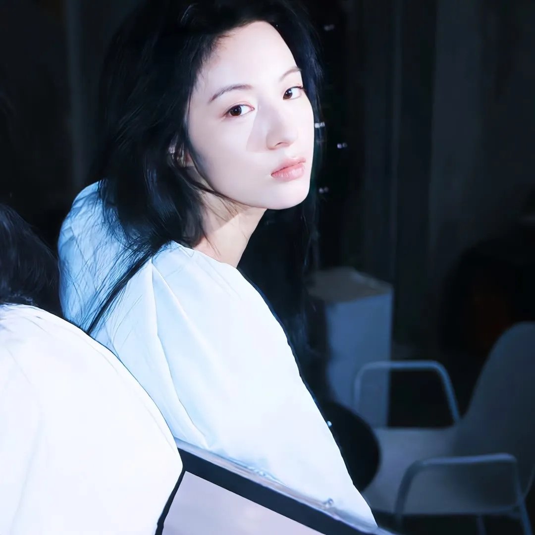漠奠夺艳
